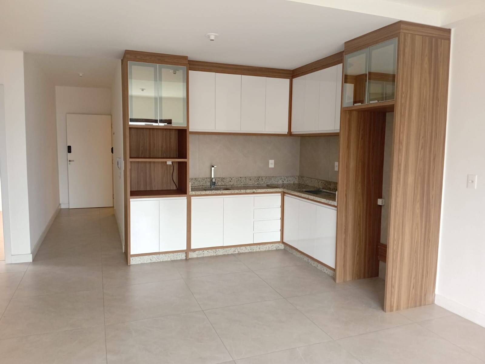 Apartamento, 2 quartos, 84 m² - Foto 1